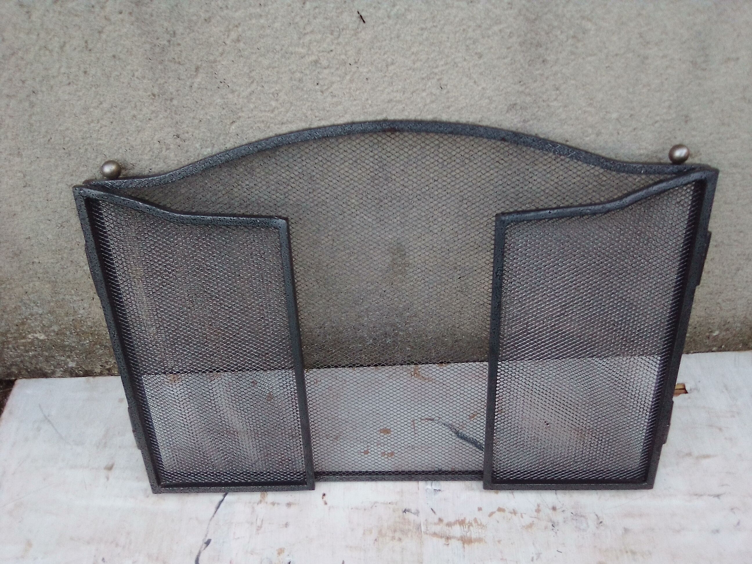 Fire firewall with 2 mesh shutters with 2 balls H 43 cm