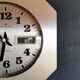 Horloge formica vintage pendule murale silencieuse carrée "Junghans argent"
