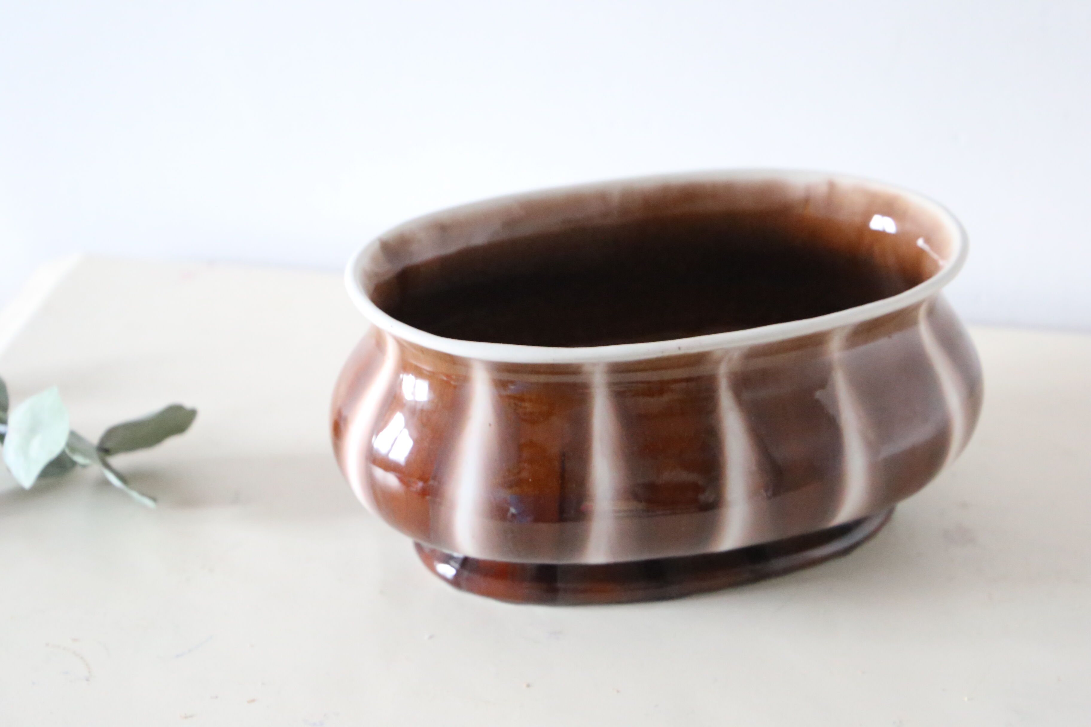 Cache pot en céramique ancienne faïencerie Belge made in Belgium, vintage Belge