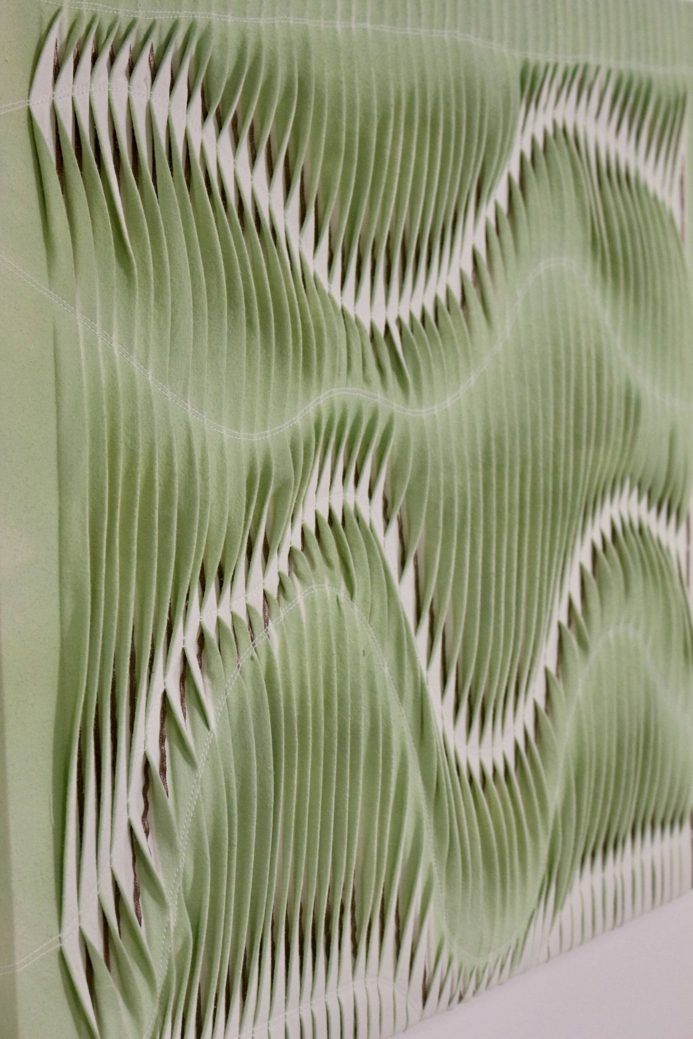 Textured wave effect painting by pleating in light green color. Contemporary. Ref Riviera