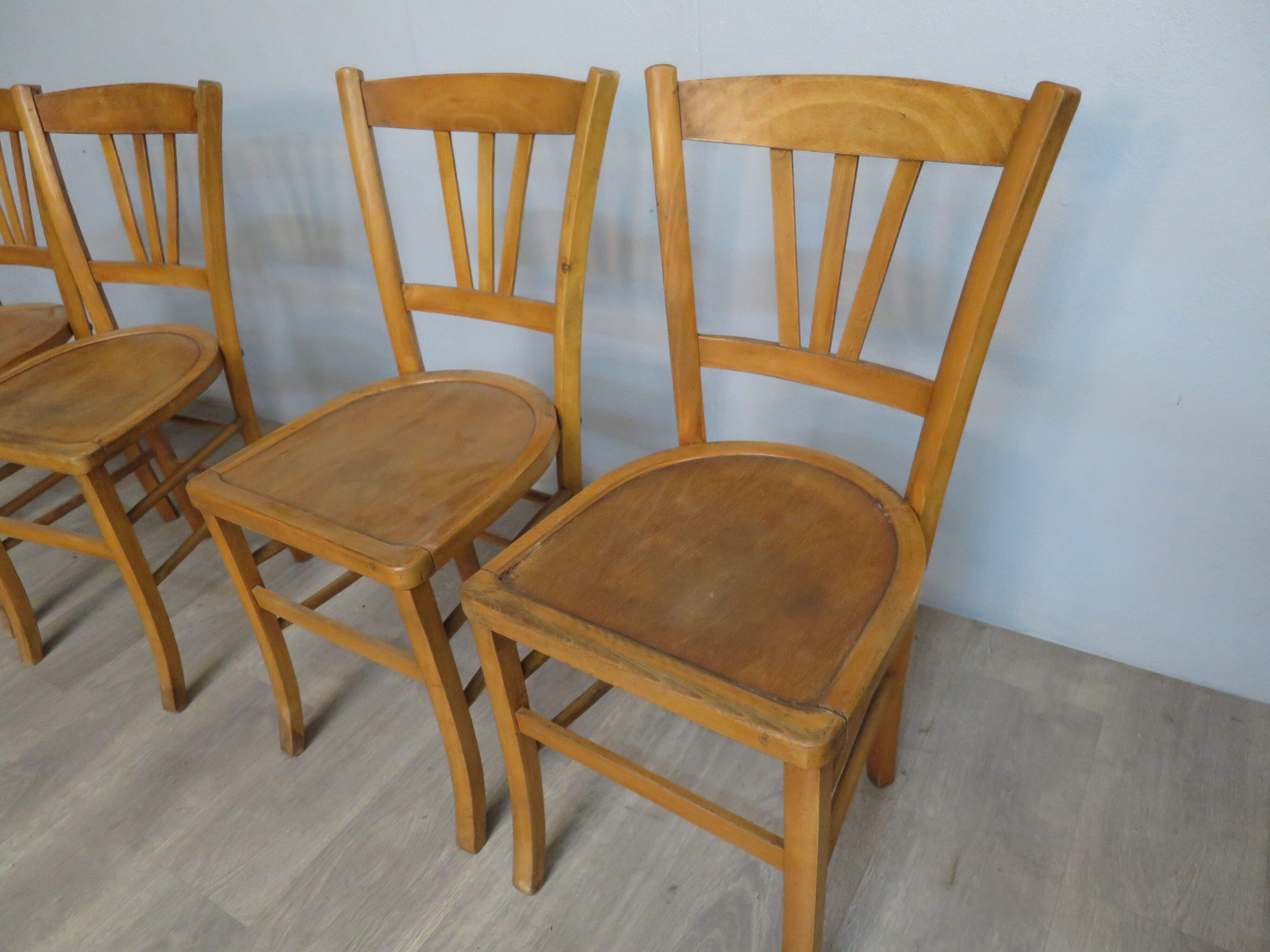 lot de 4 chaises bistrots bois clair années 60