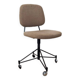 Pierre Paulin office chair