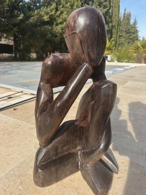 Wooden statue "the thinker"