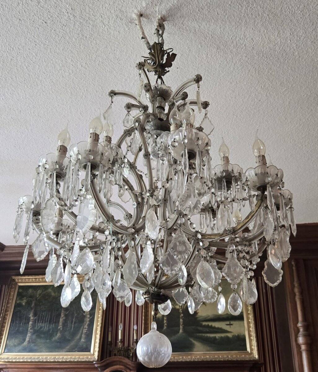 Very important Murano chandelier from the 19th century.