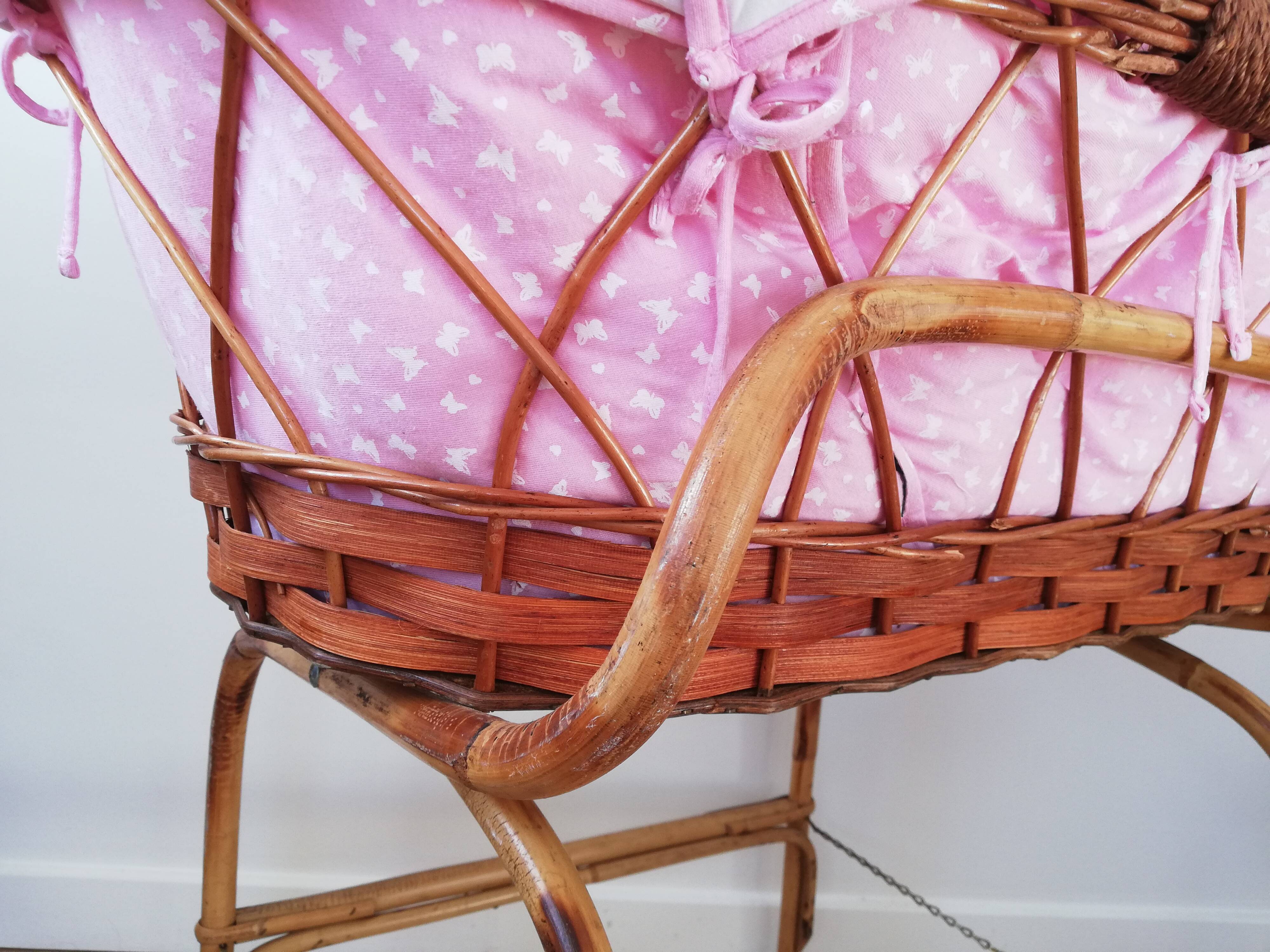 Couffin in rattan 60s