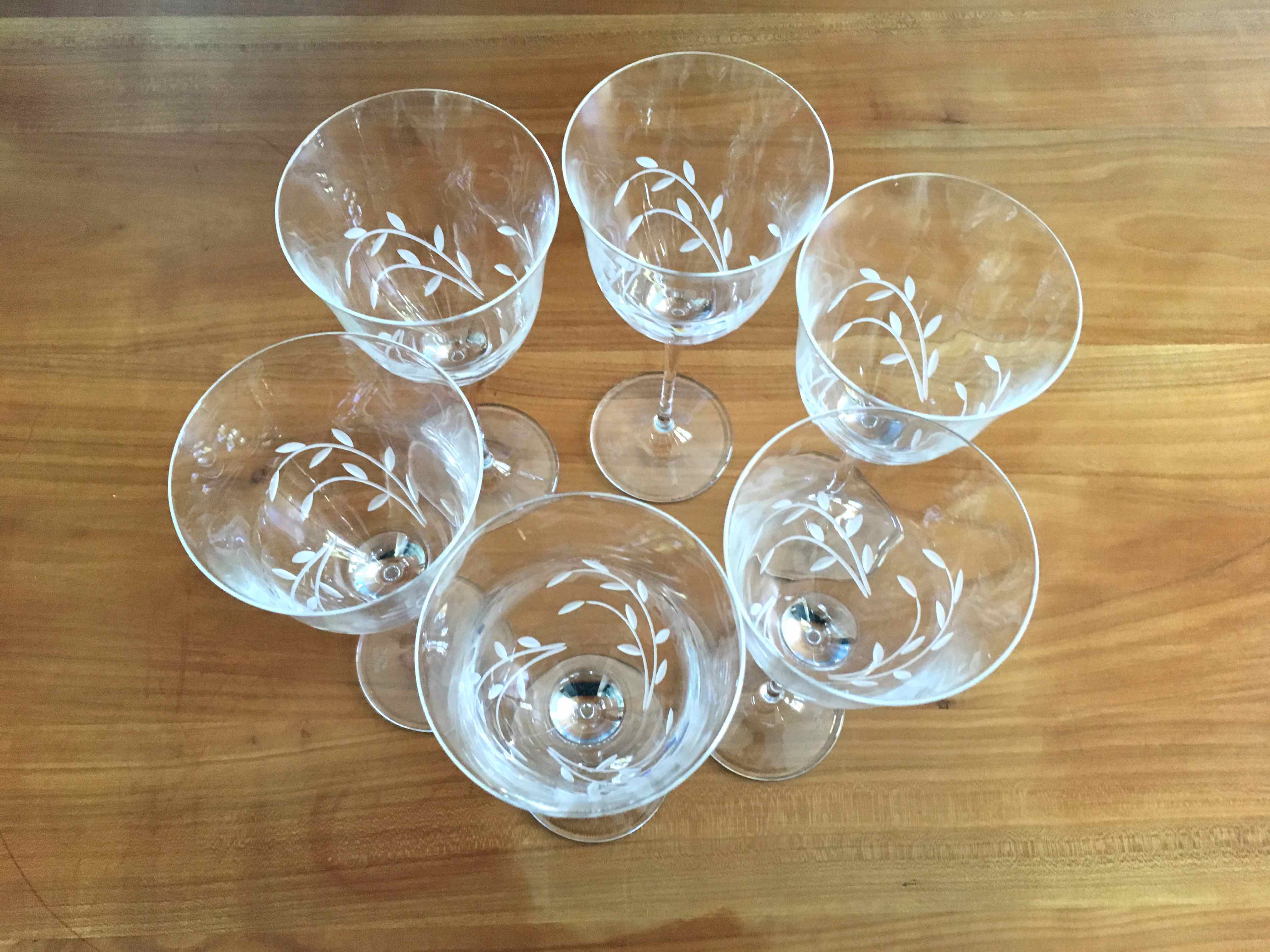 Set 6 engraved crystal wine glasses