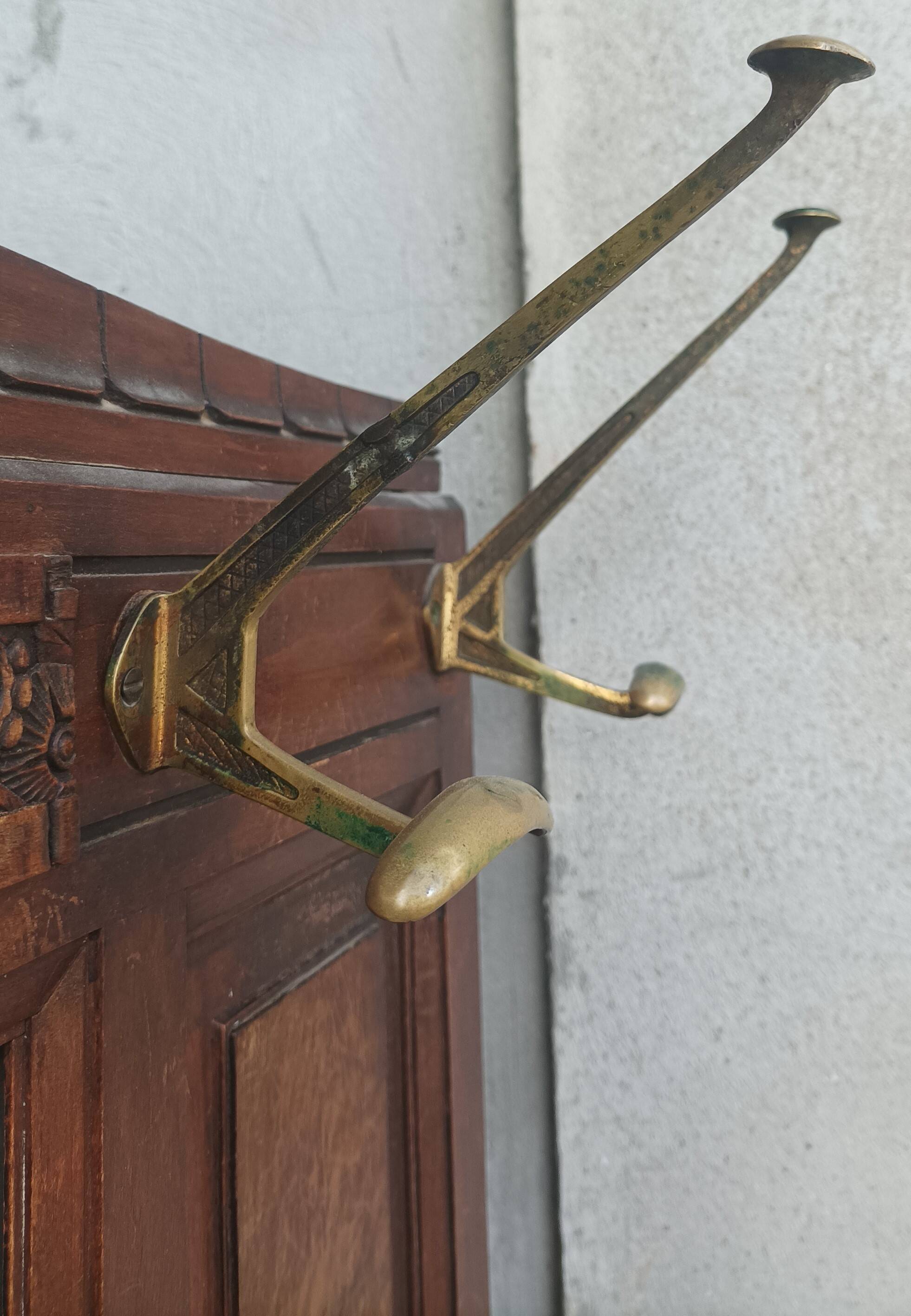 Art Deco coat rack in oak