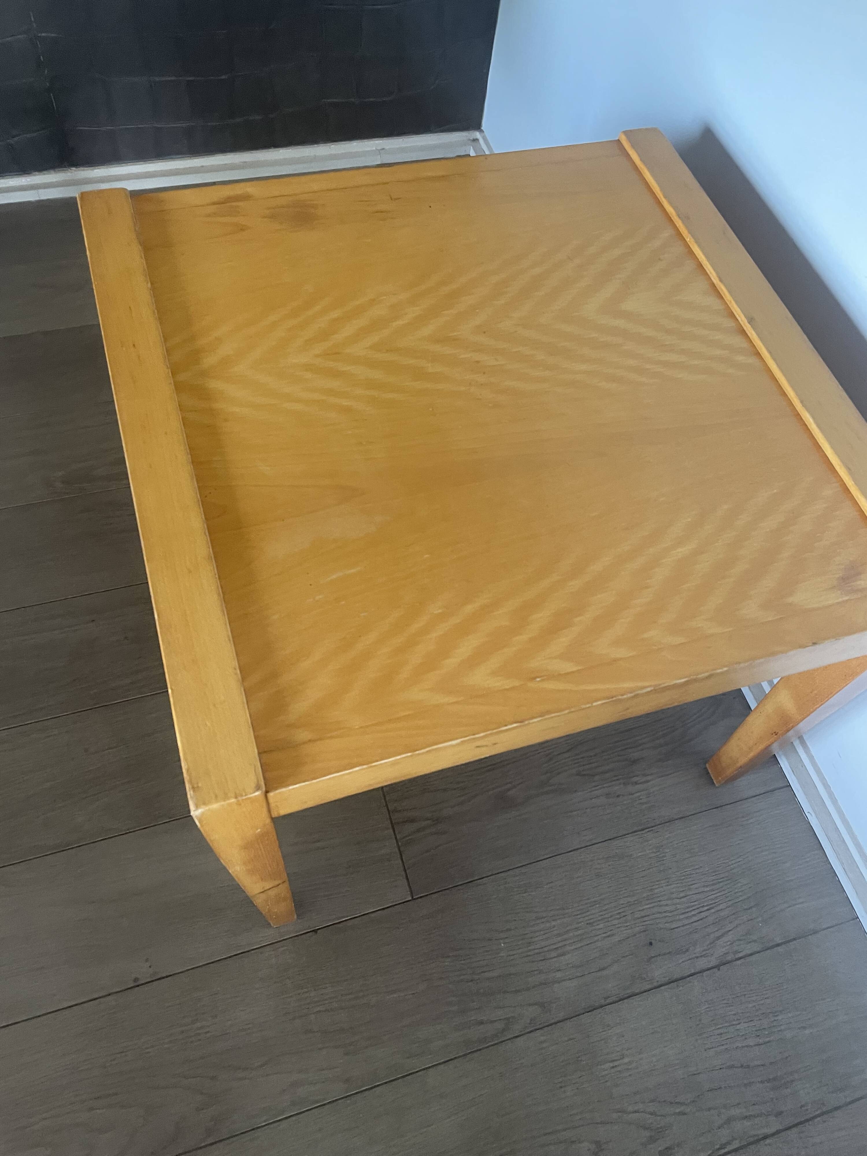 table d'appoint vintage en bois clair style Séverin Hansen