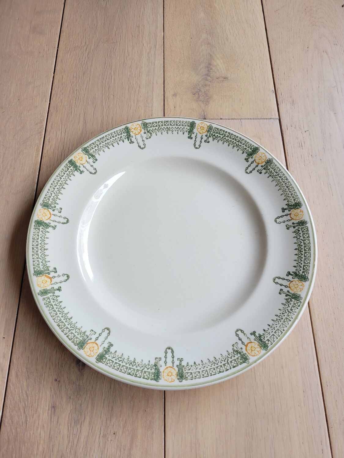 Assiette plate Longjumeau de Longwy