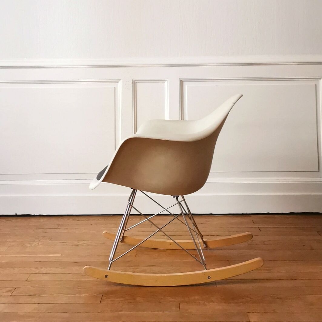 RAR rocking chair by Charles and Ray Eames, Herman Miller interform, 1970