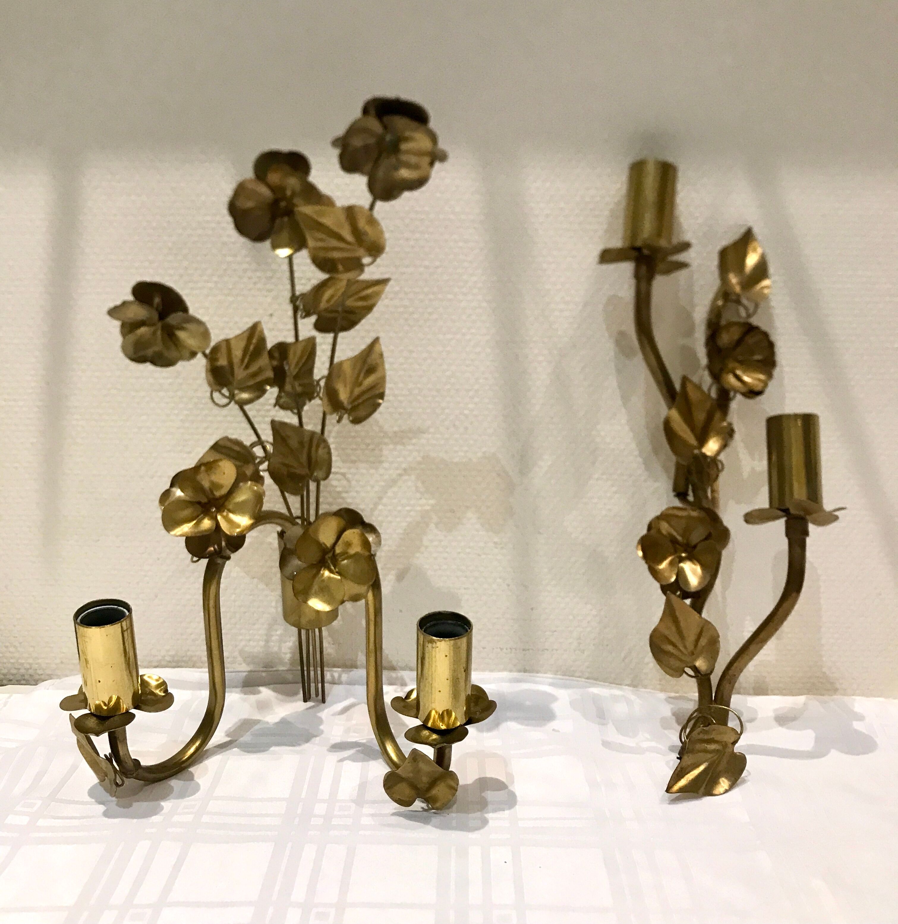 Paire d’appliques fleurs et feuilles laiton
