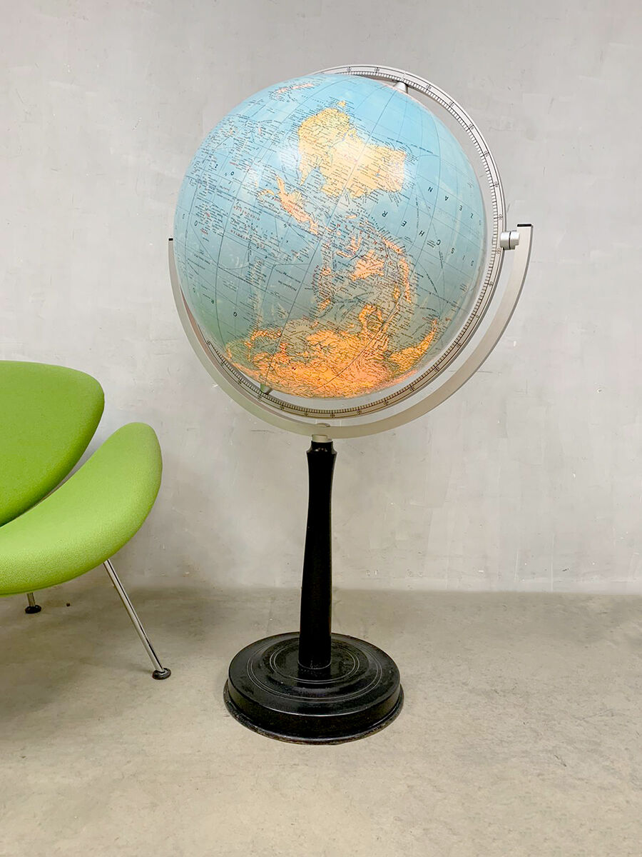 Vintage JRO globe floor lamp
