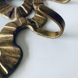 Brass knot wall hook