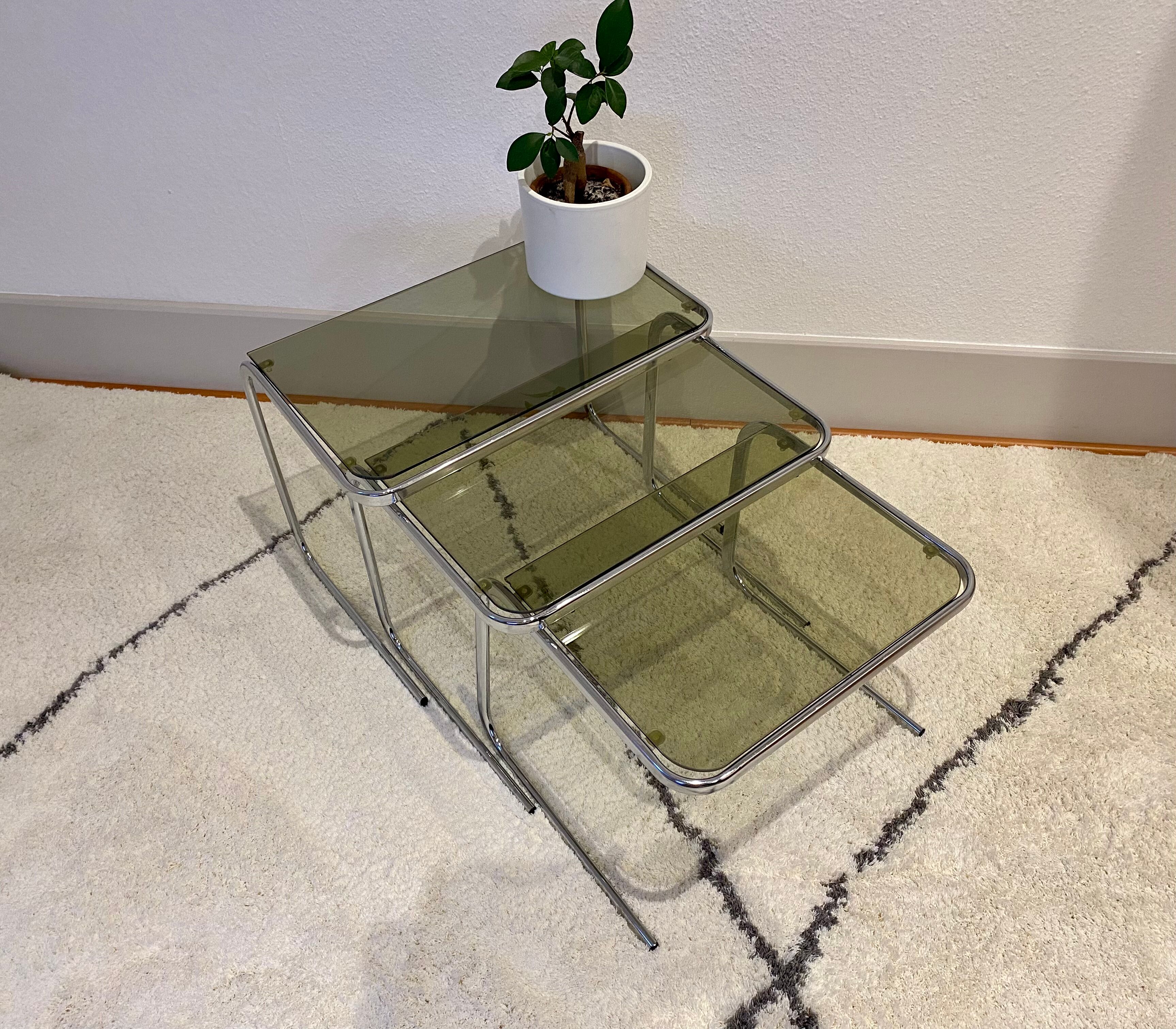 Chrome trundle tables
