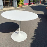 Knoll dining table