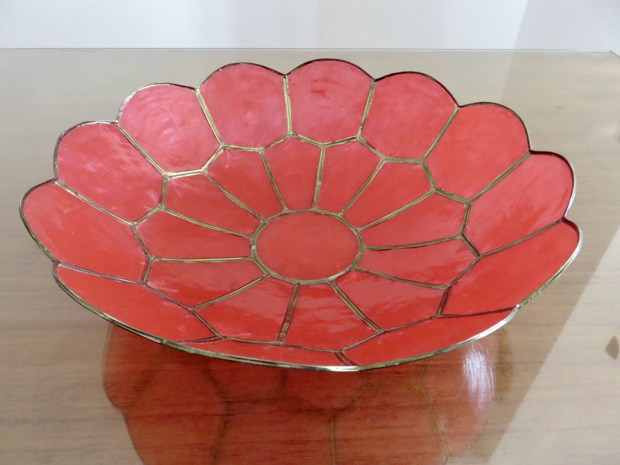 Pocket, cup, in red capiz mother-of-pearl and brass 1970
