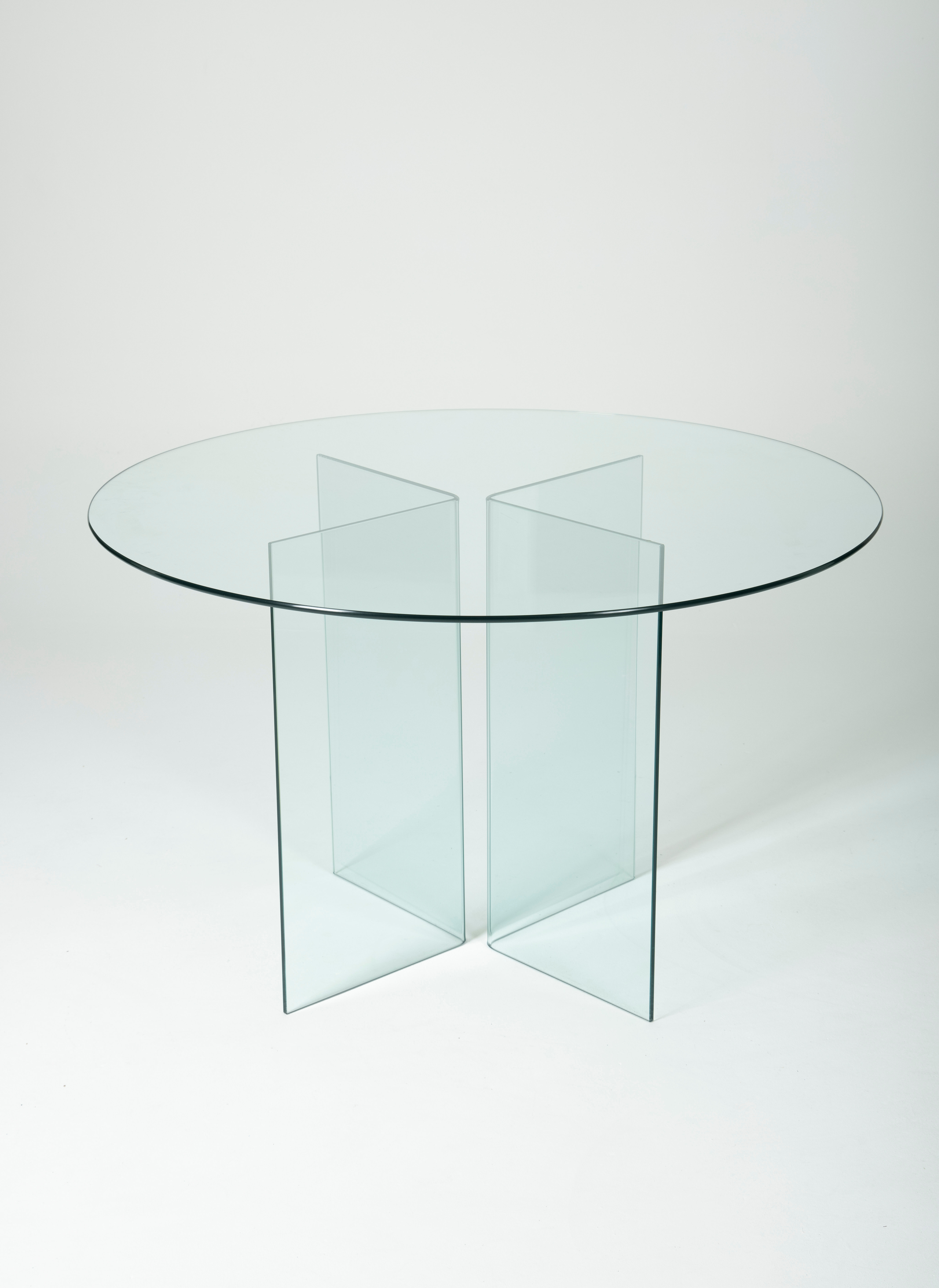 Round glass dining table, 1980s