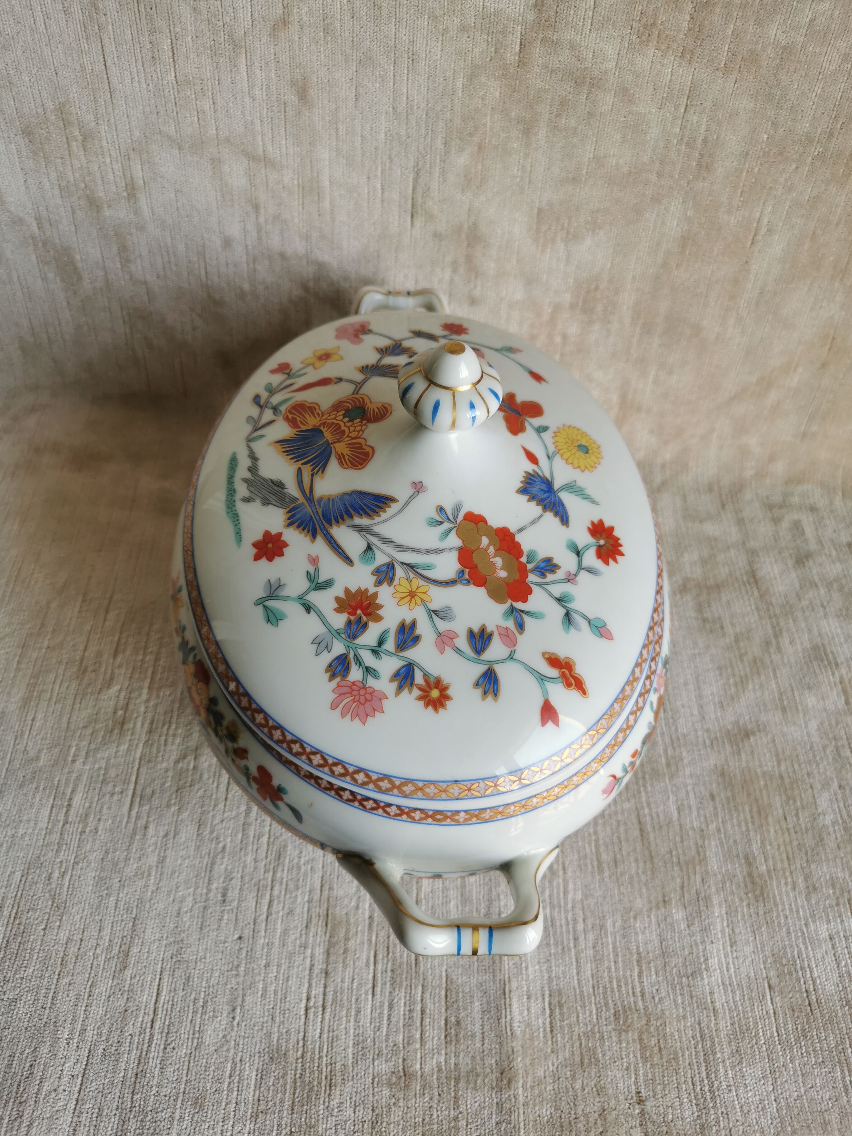 Oval soup pot in Limoges Bernardaud porcelain, Pondicherry model