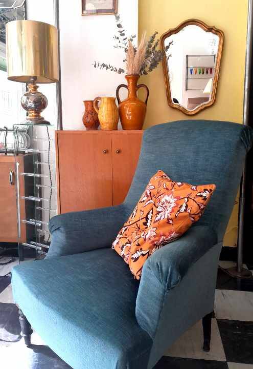 Fauteuil chauffeuse Napoléon 3 en velours bleu