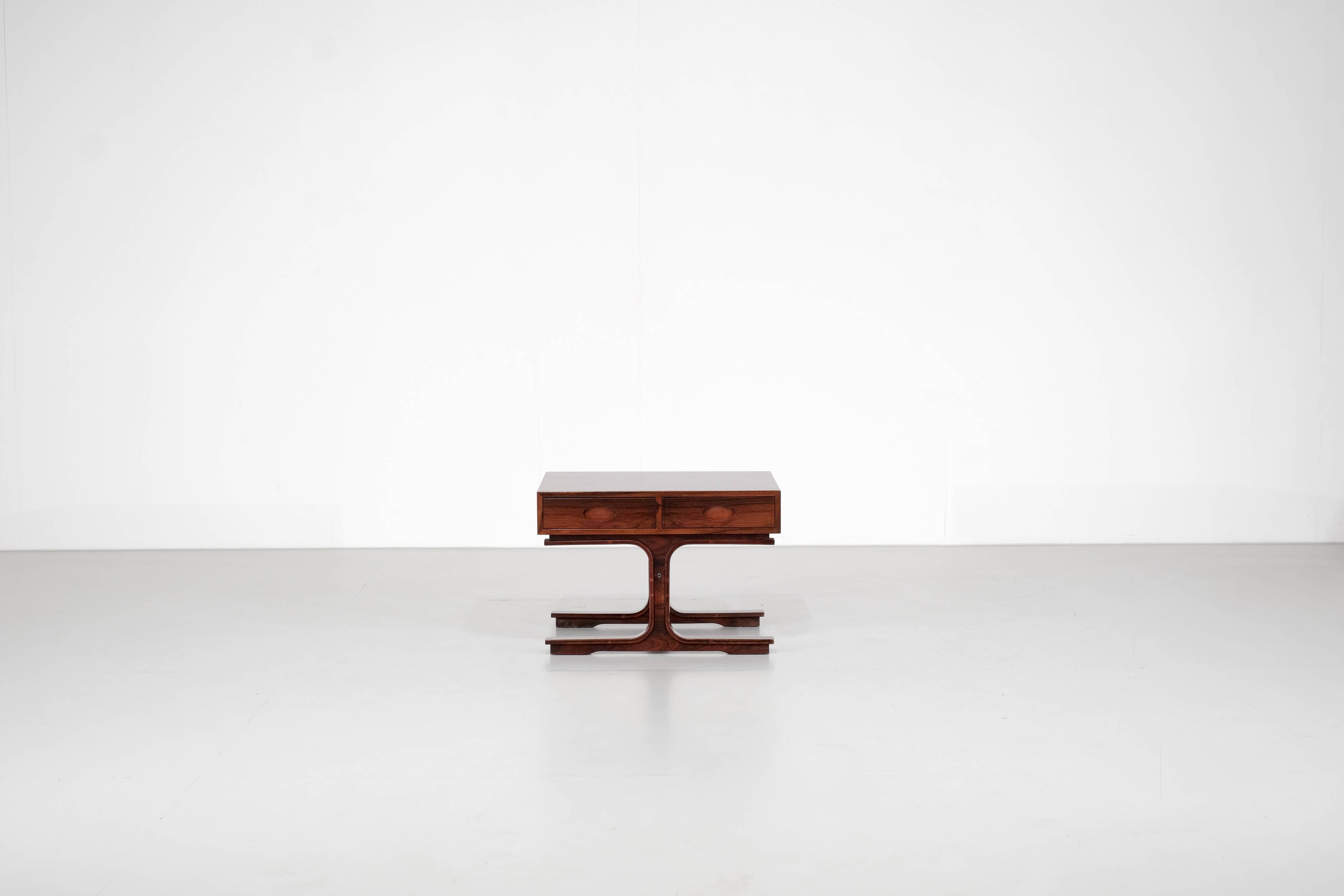 Table basse " 554 " par Gianfranco Frattini pour Bernini, Italie 1950