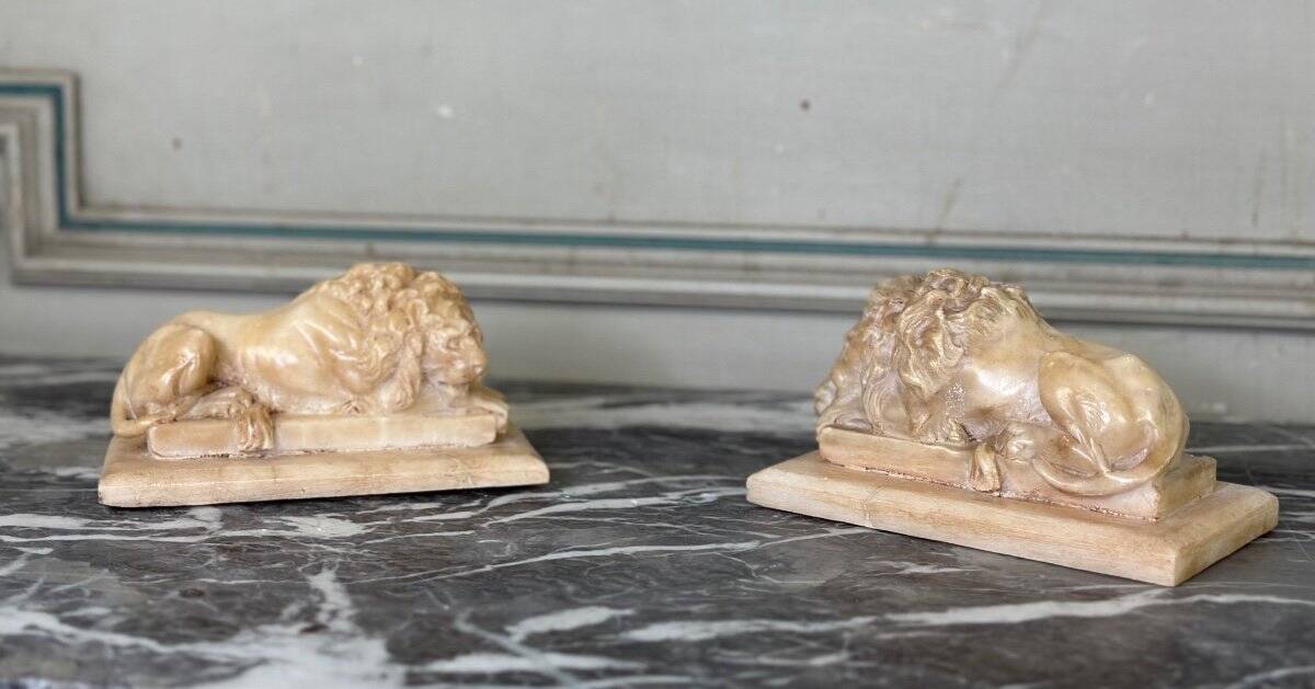 Pair of lions after Canova, alabaster sculpture circa 1880