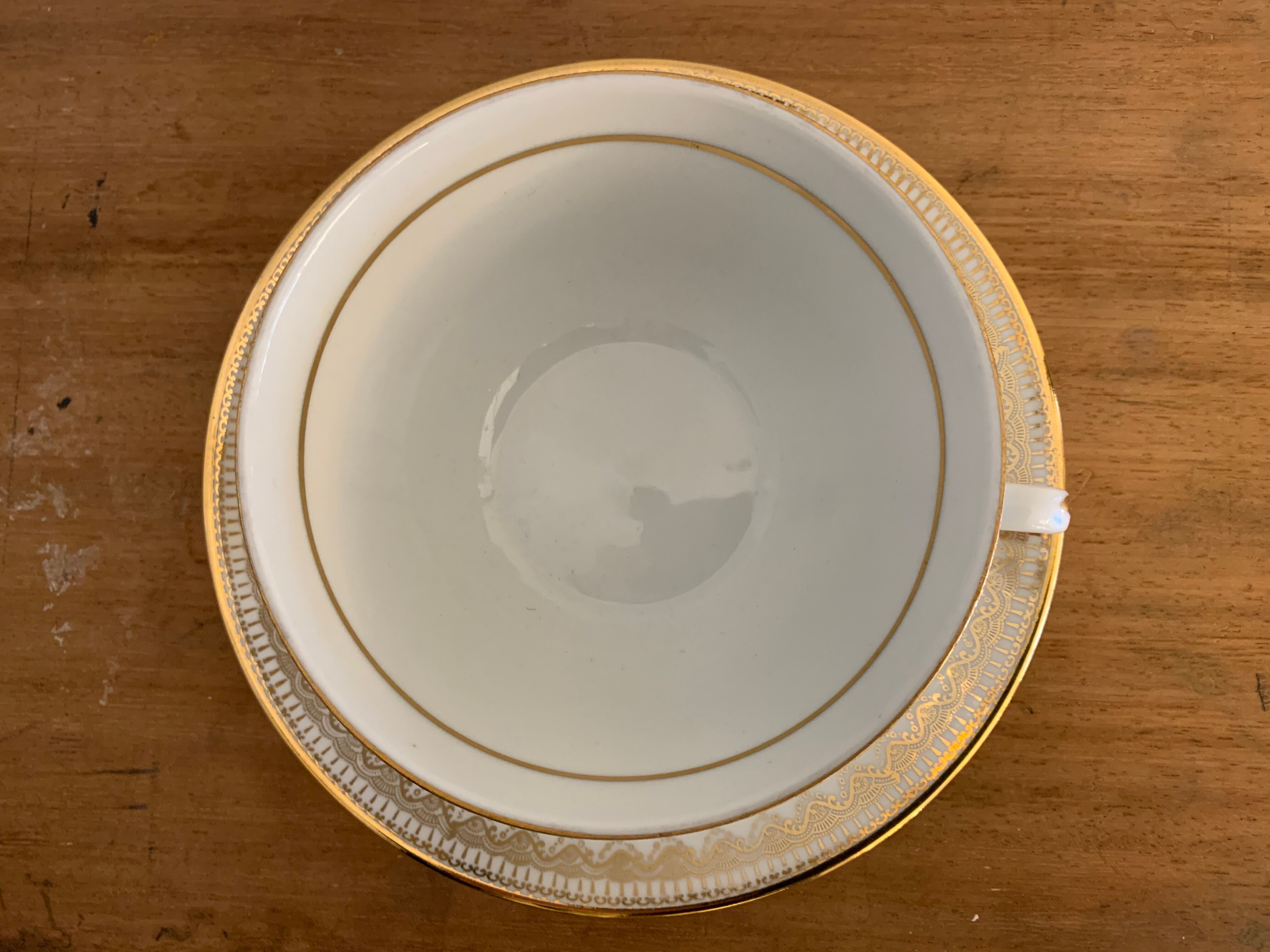Pair of Bayonne porcelain cups and saucers