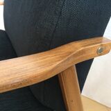 Fauteuil restauré en tissu noir, milieu XXème