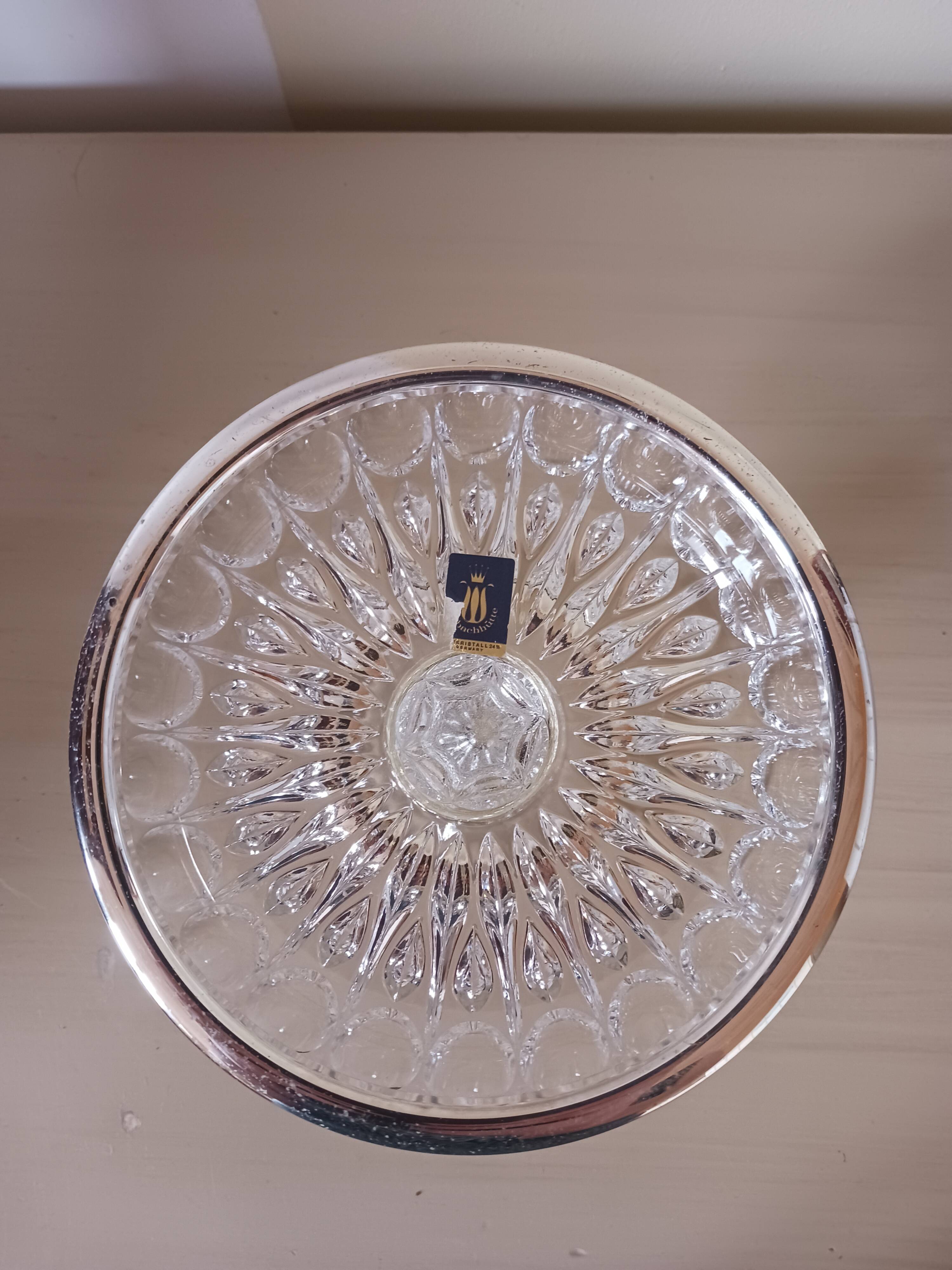 Coupe en cristal .
