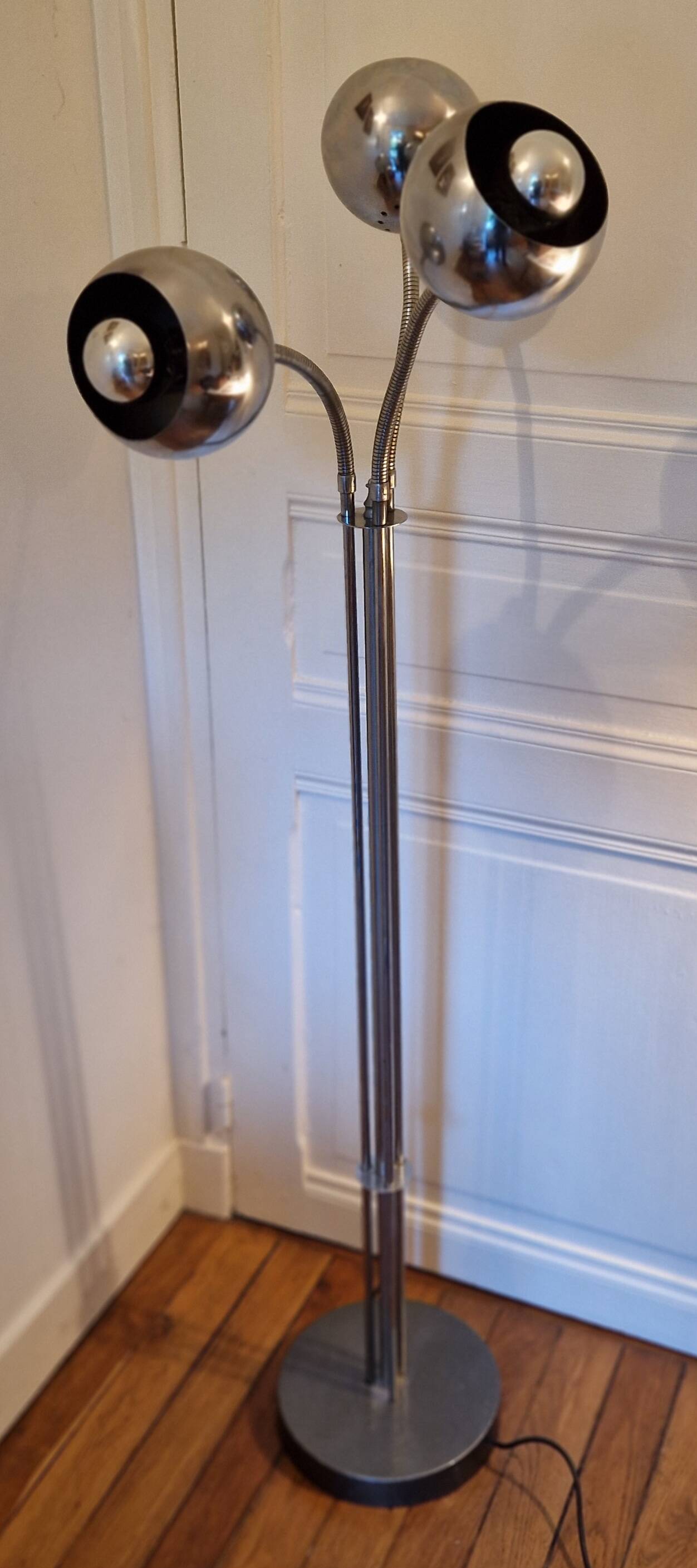 Reggiani Eyeball floor lamp with articulated arms, 1970s