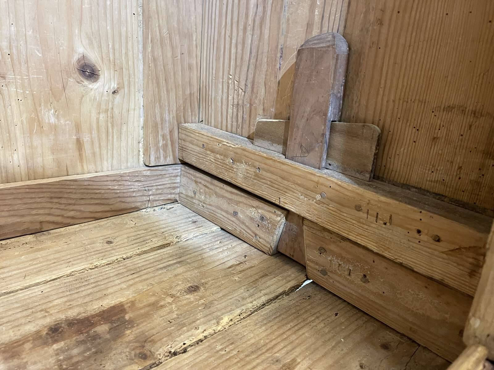 Alsatian fir wardrobe from the late 19th century - Dismantlable