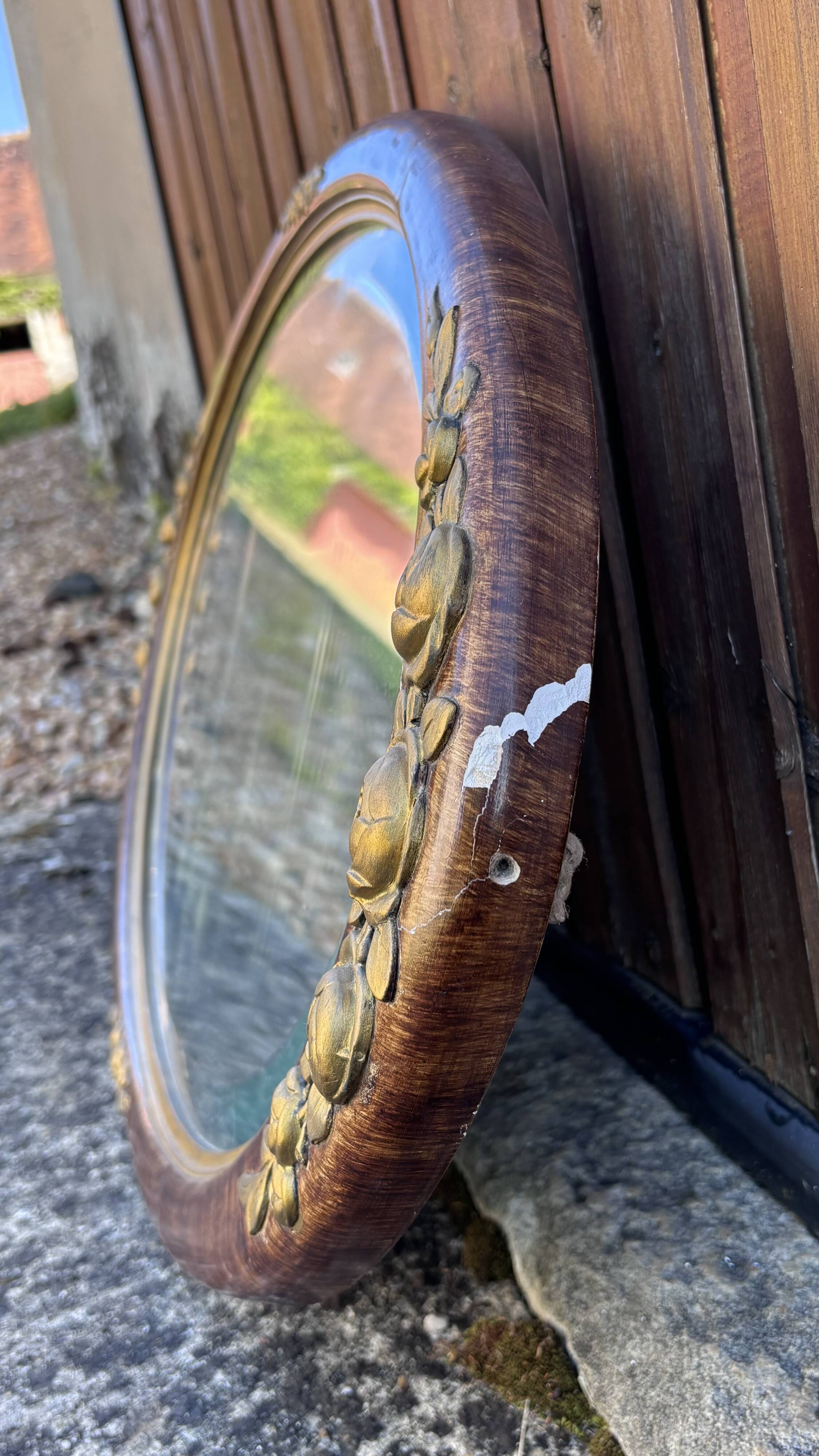 Vintage oval mirror – Patinated gold floral decorative frame