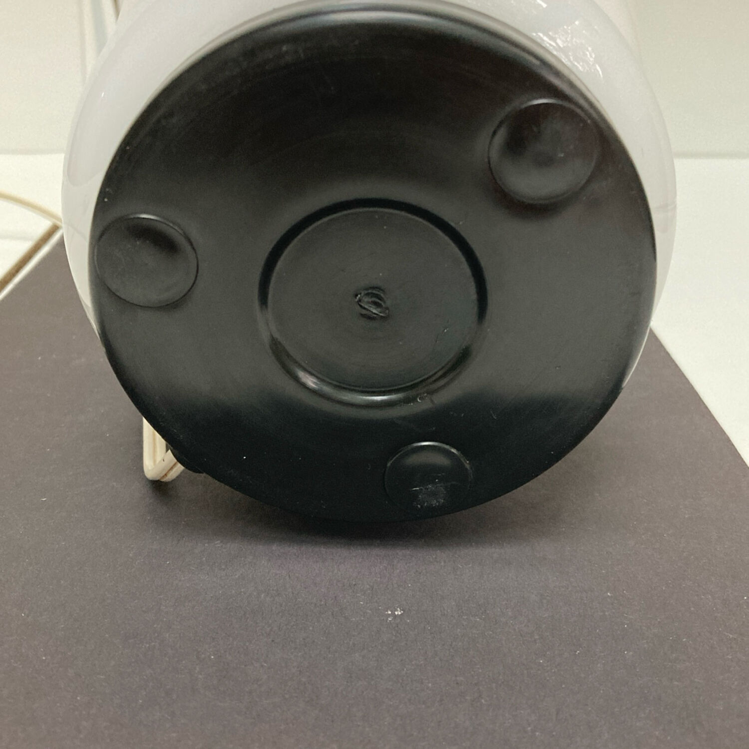 Lampe à poser en verre opalin, 1970