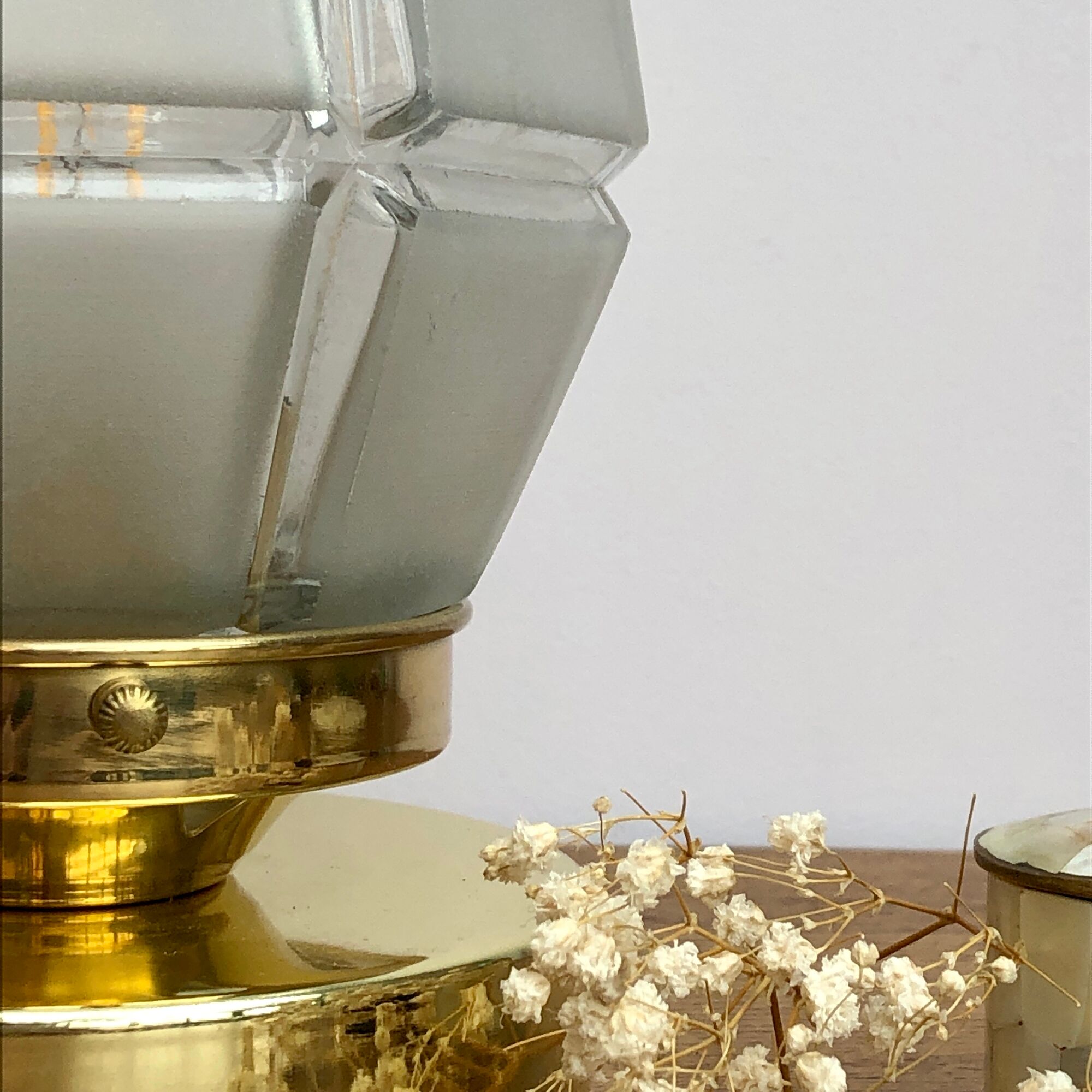 Lamp to lay vintage globe art deco in frosted glass