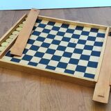 Jeu de dames et petits chevaux