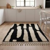 Handmade natural wool rug 250cm x 150cm