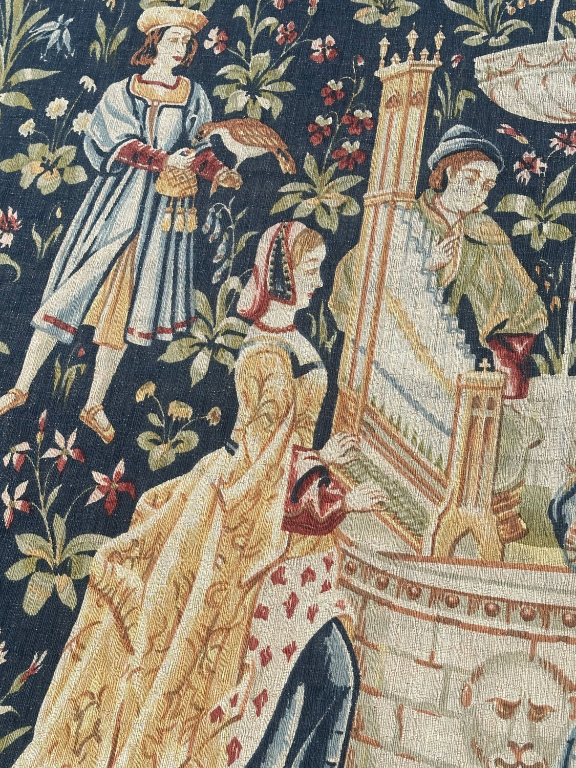 Hand-screen printed tapestry "concert of fountains"