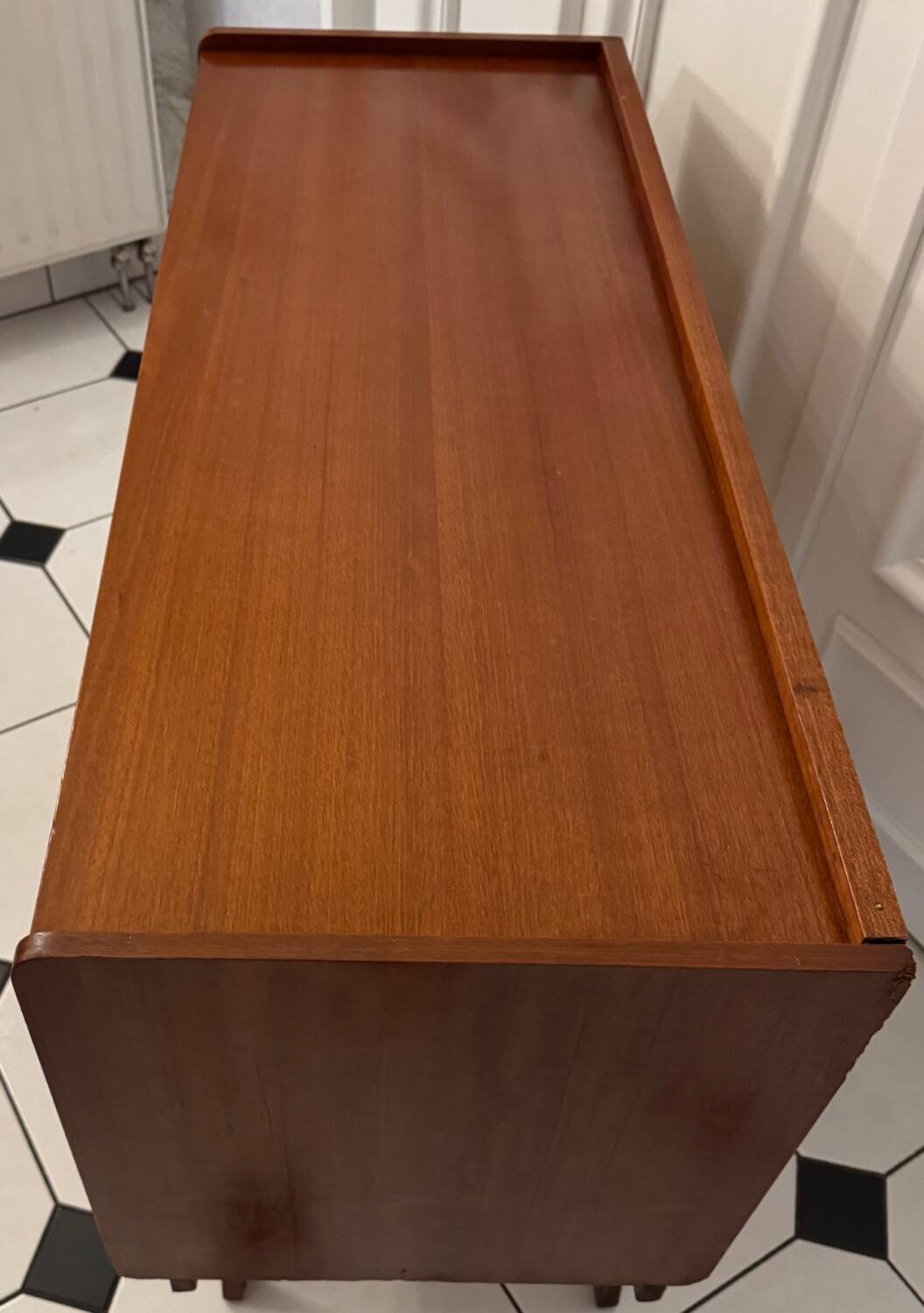 Vintage sideboard with compass feet