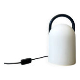 Lampe de table en opaline et métal. Italie, années 1980.