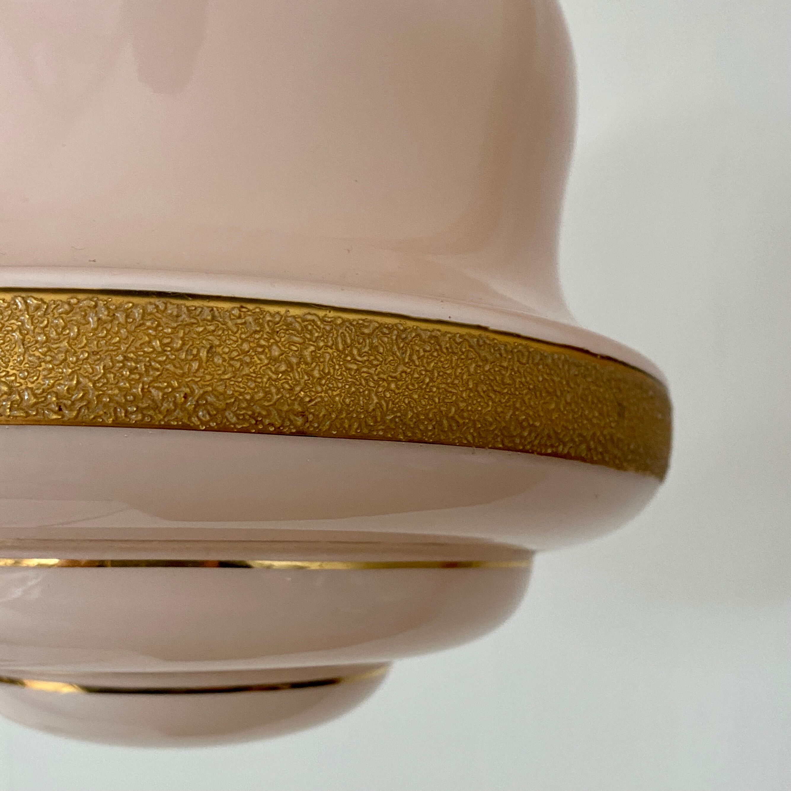 Suspension vintage globe in pink opaline with gold details