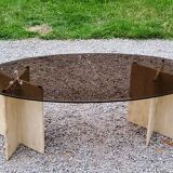 Table basse design en travertin et verre fumé des années 70