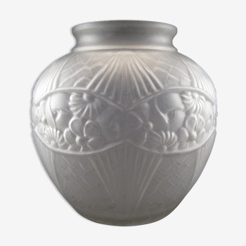 Art Deco 1930 glass ball vase in pressed moulded glass and frosted stylized patterns