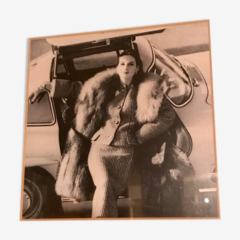 Vintage photo fashion years 60 fur and car