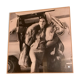 Photo vintage mode annees 60 fourrure et voiture