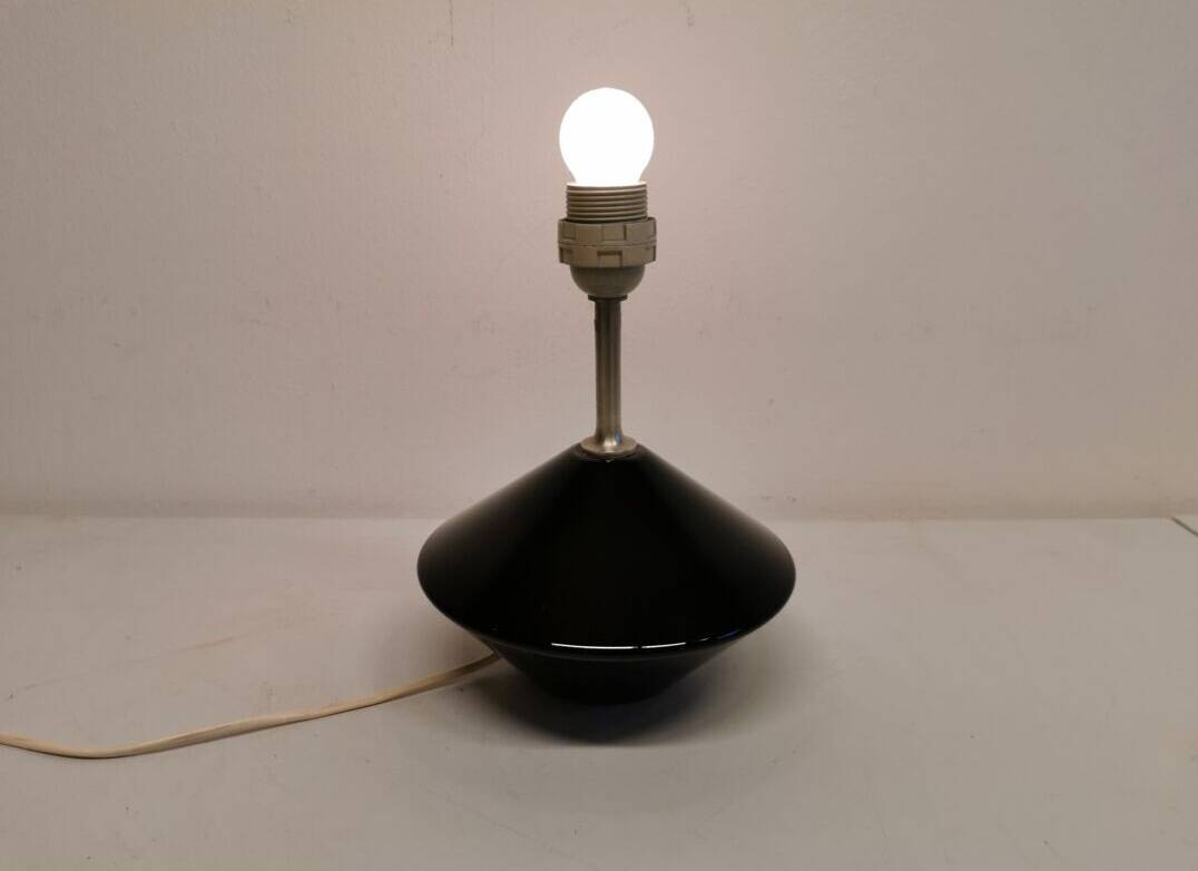 Pied de lampe Royal Copenhagen en verre noir pressé, modèle Astro