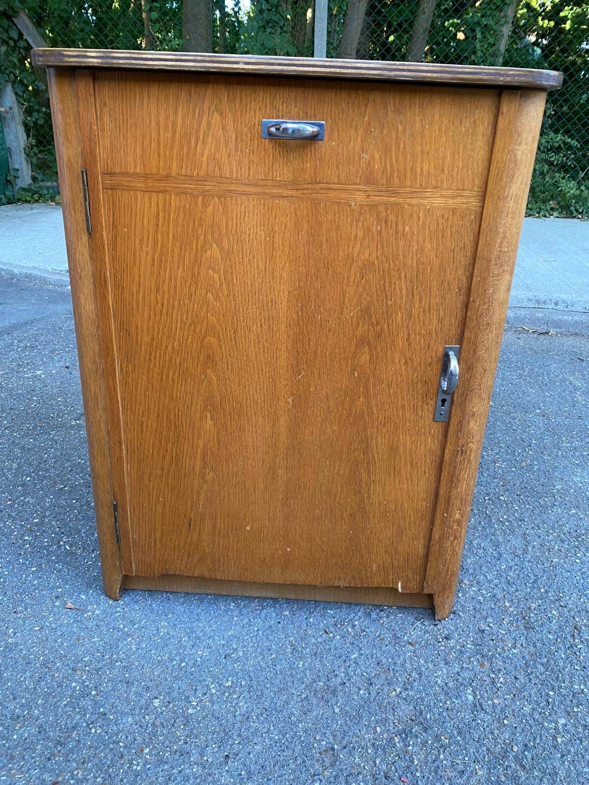 Armoire de rangement chaussures style scandinave en bois 1960