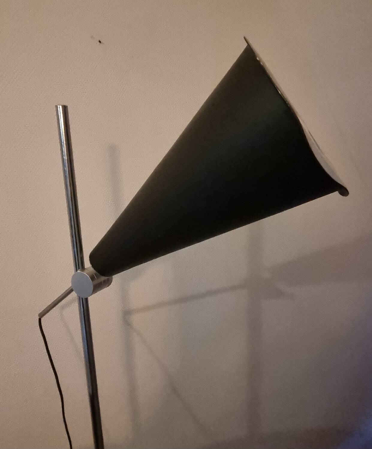 Beat Floor Light by Tom Dixon