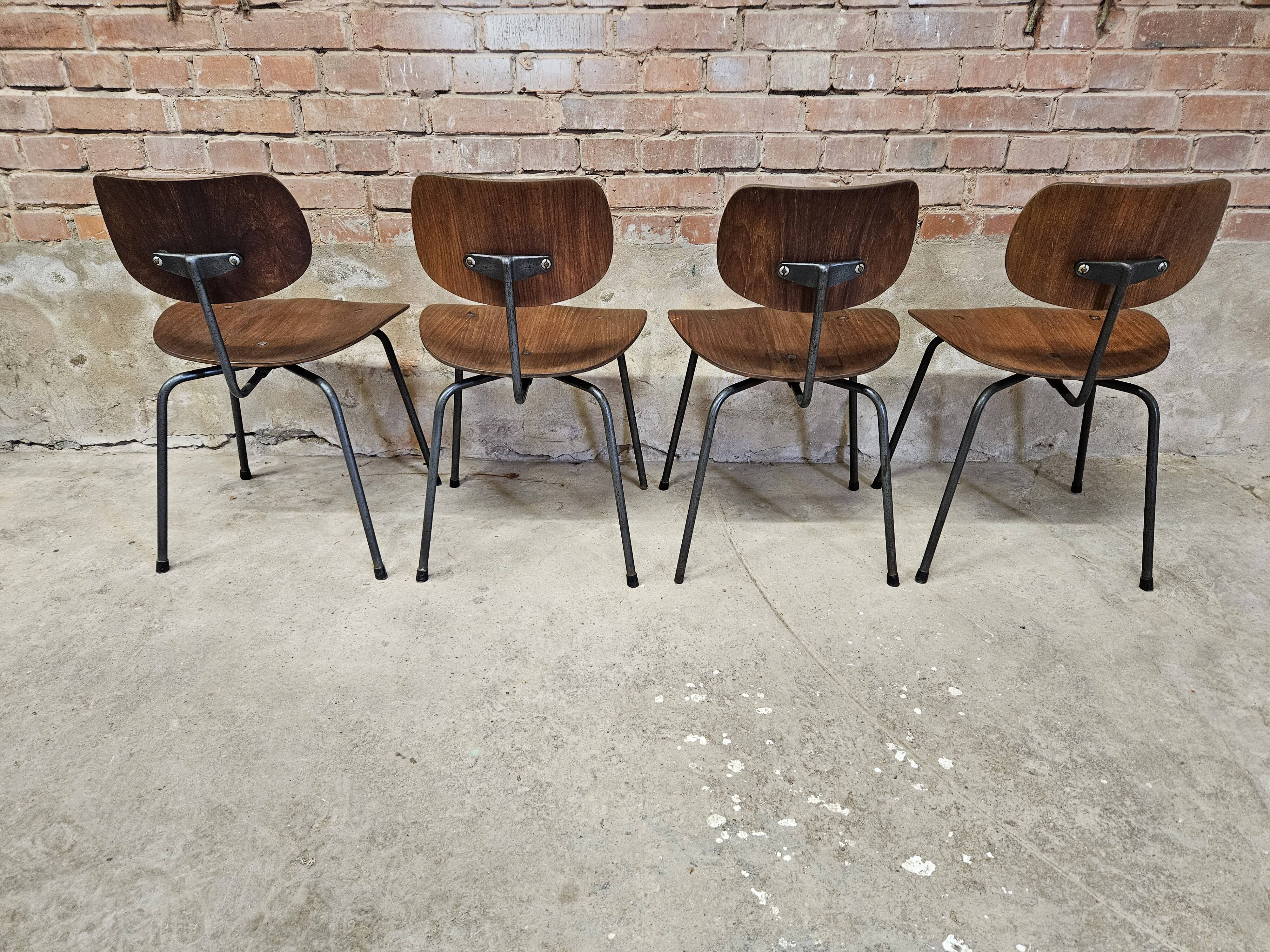 Set de 4 chaises  vintage Se 68 par Egon Eiermann pour Wilde+Spieth 1950"