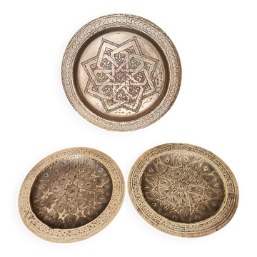 Ensemble de 3 assiettes murales décoratives en laiton marocain vintage