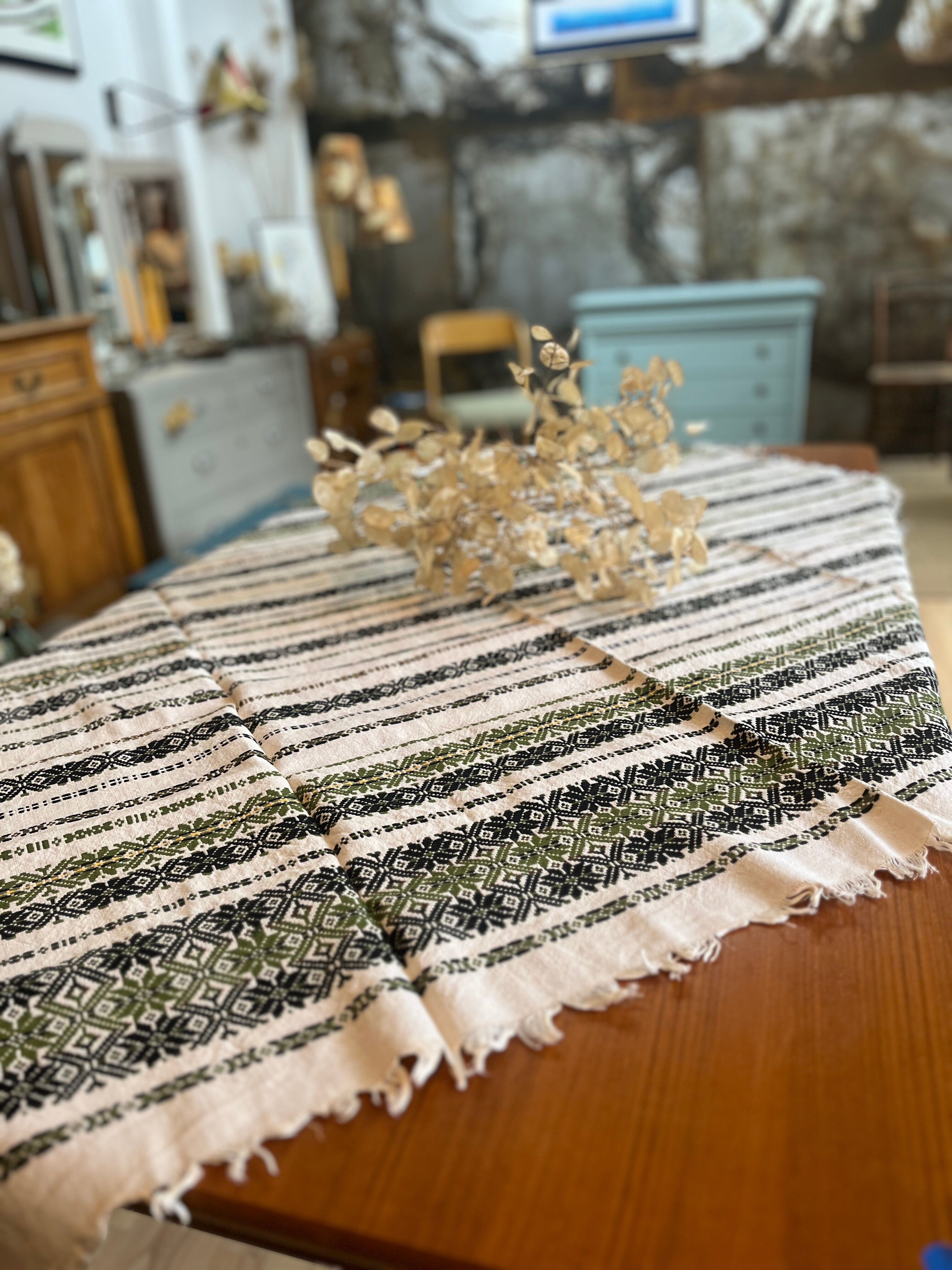 Table runner in cotton fiber