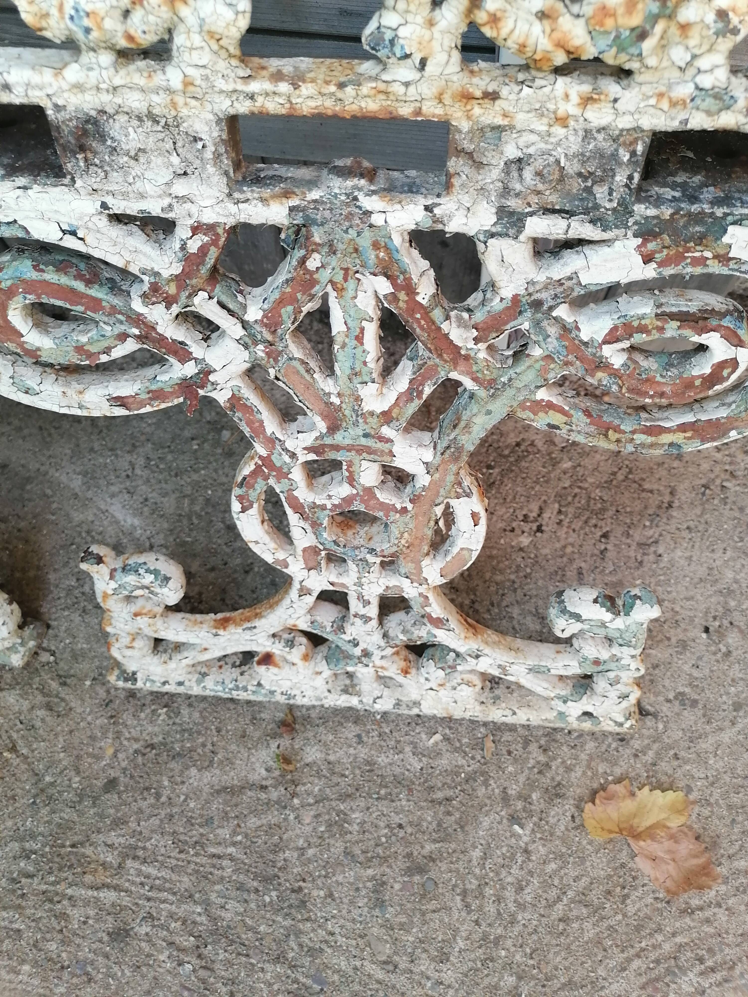 2 feet cast iron bench old 1930